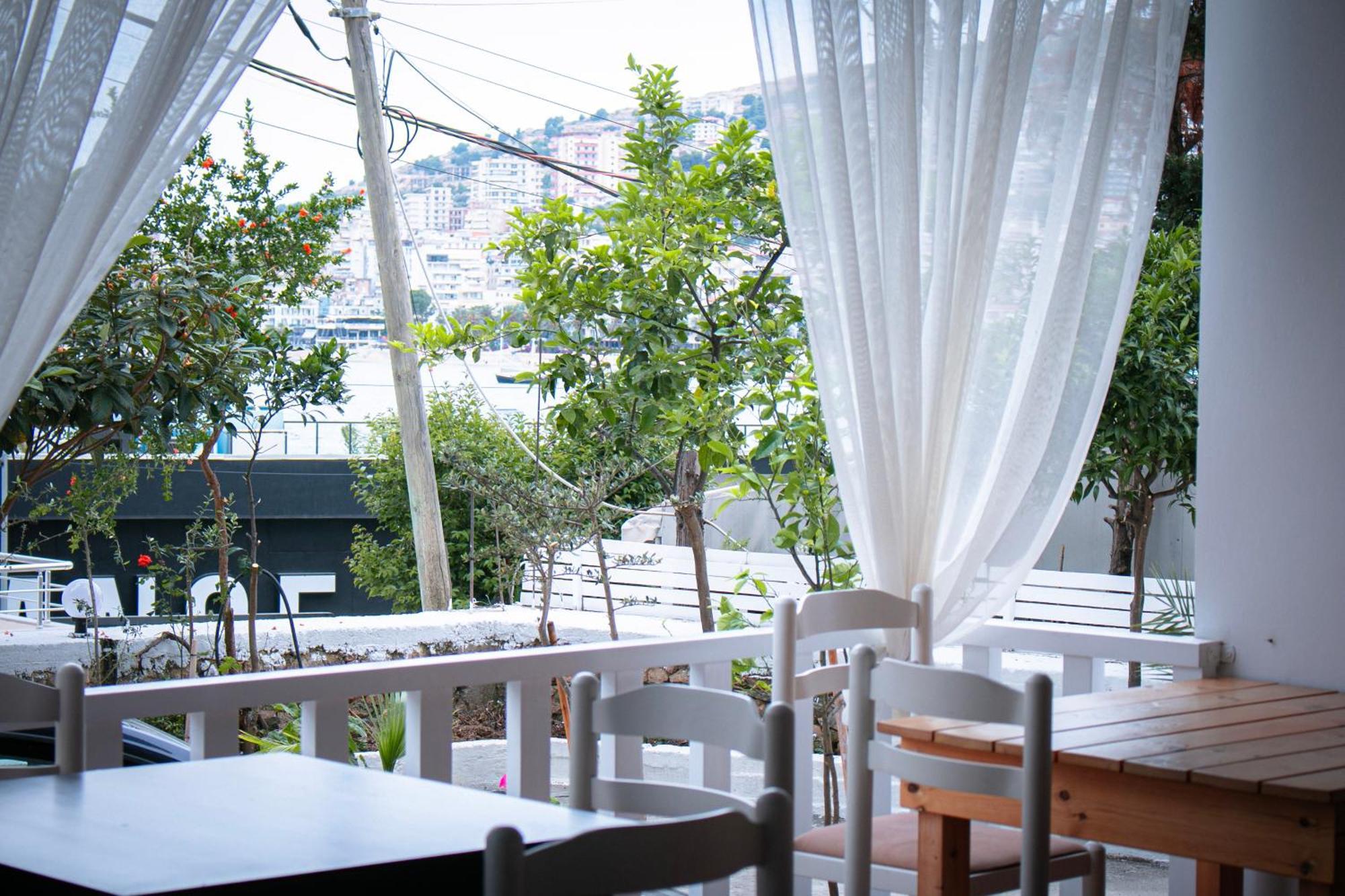 Hotel Fron Sarandë 外观 照片