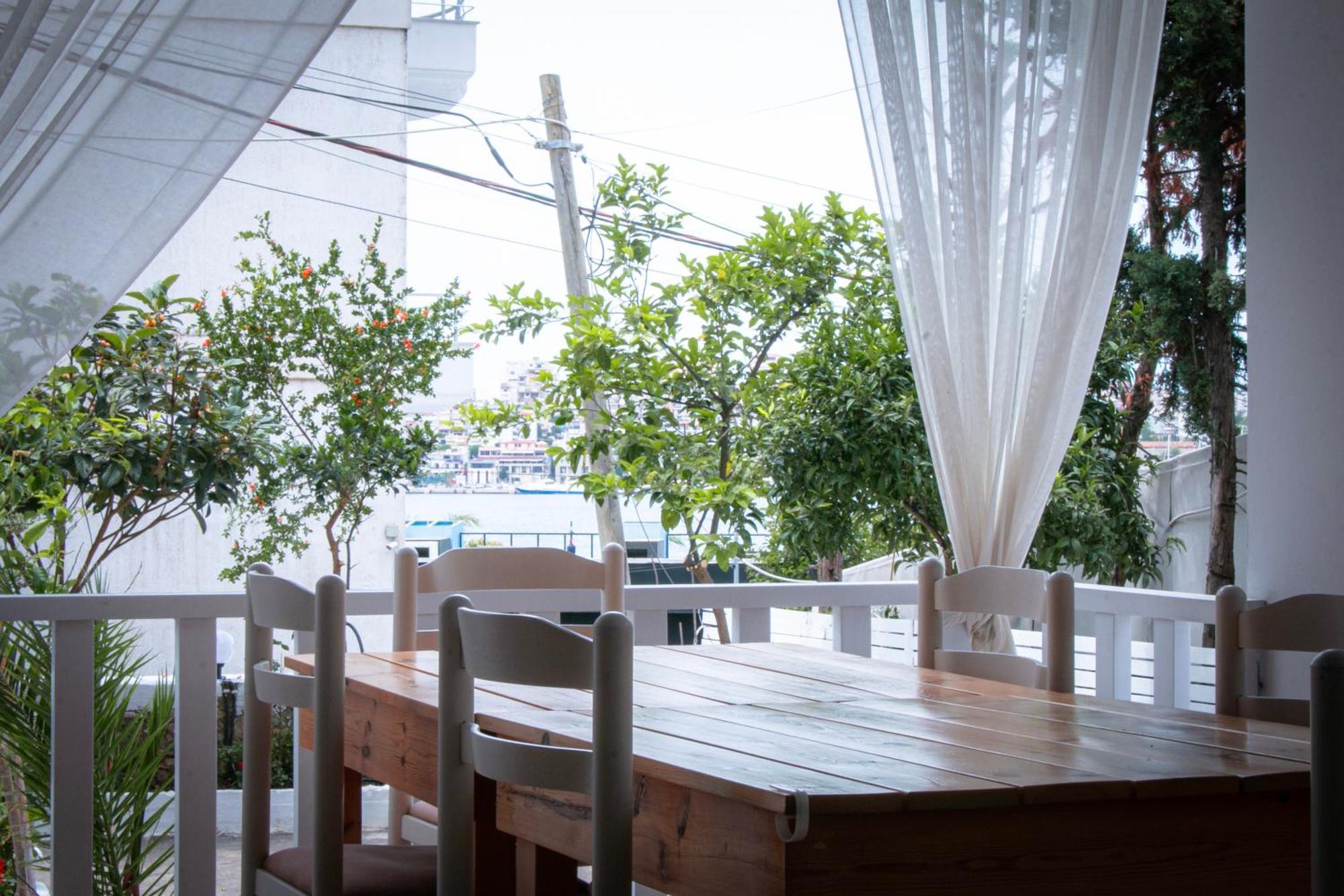 Hotel Fron Sarandë 外观 照片