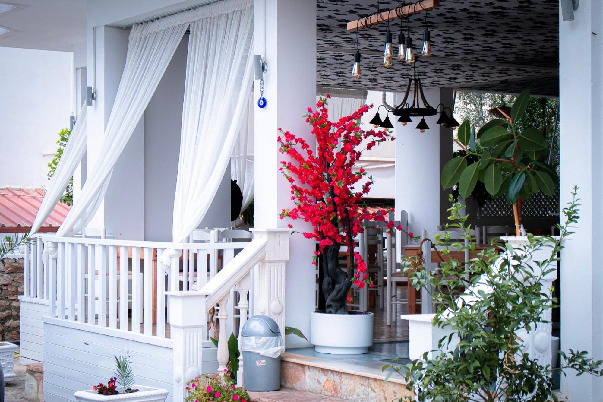Hotel Fron Sarandë 外观 照片