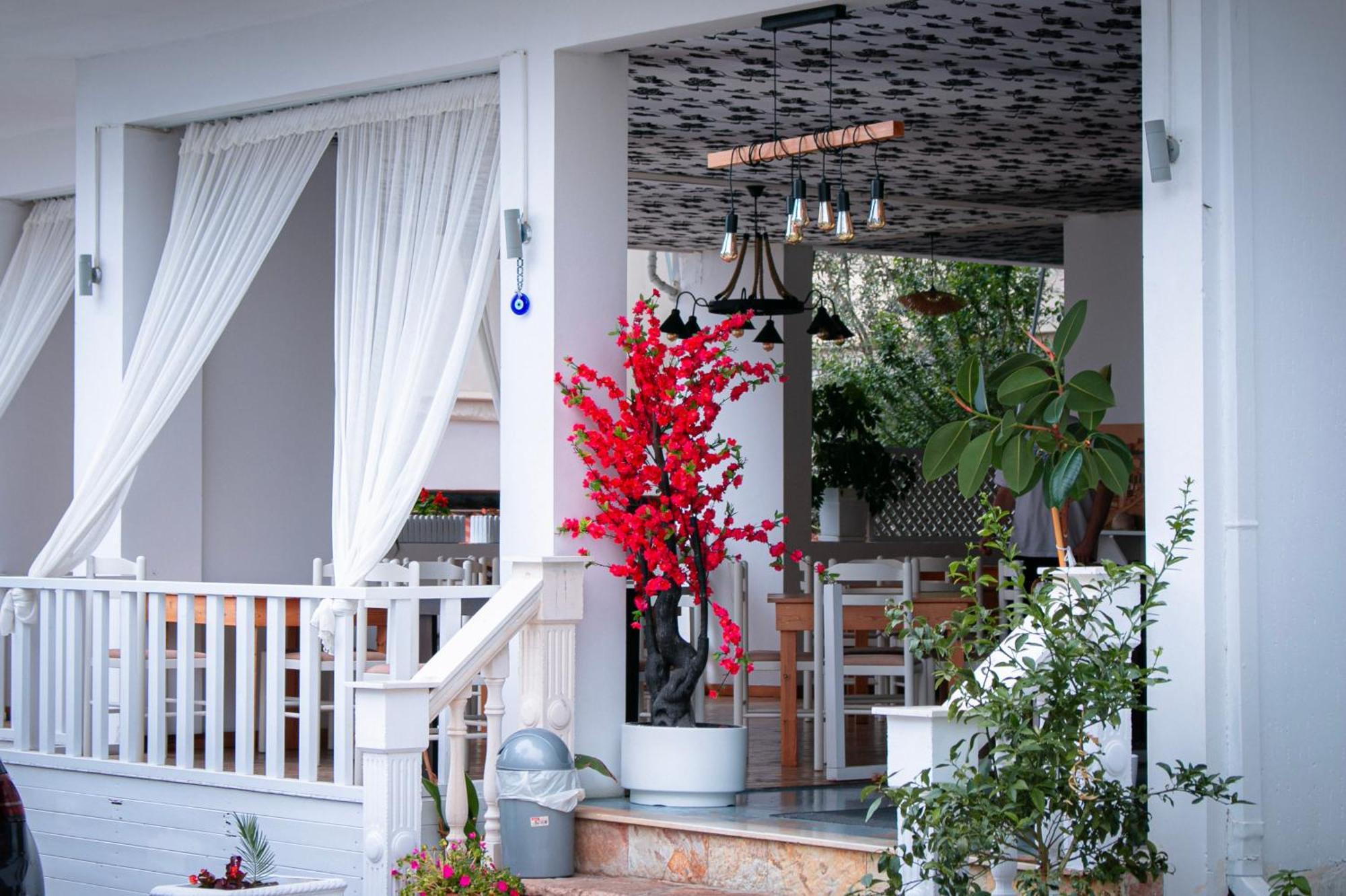 Hotel Fron Sarandë 外观 照片