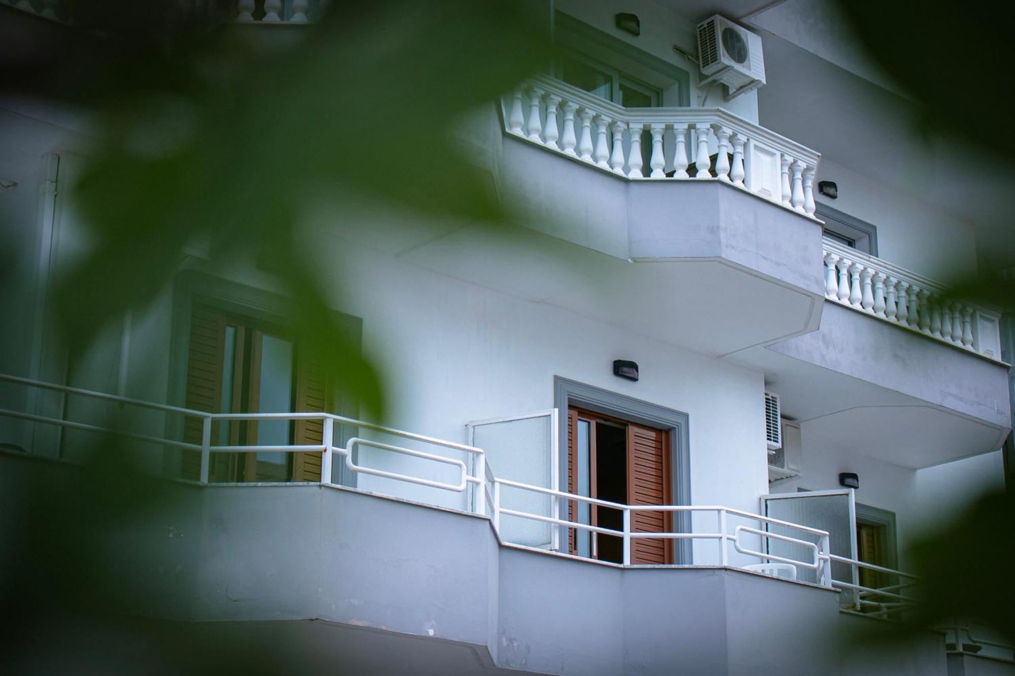 Hotel Fron Sarandë 外观 照片
