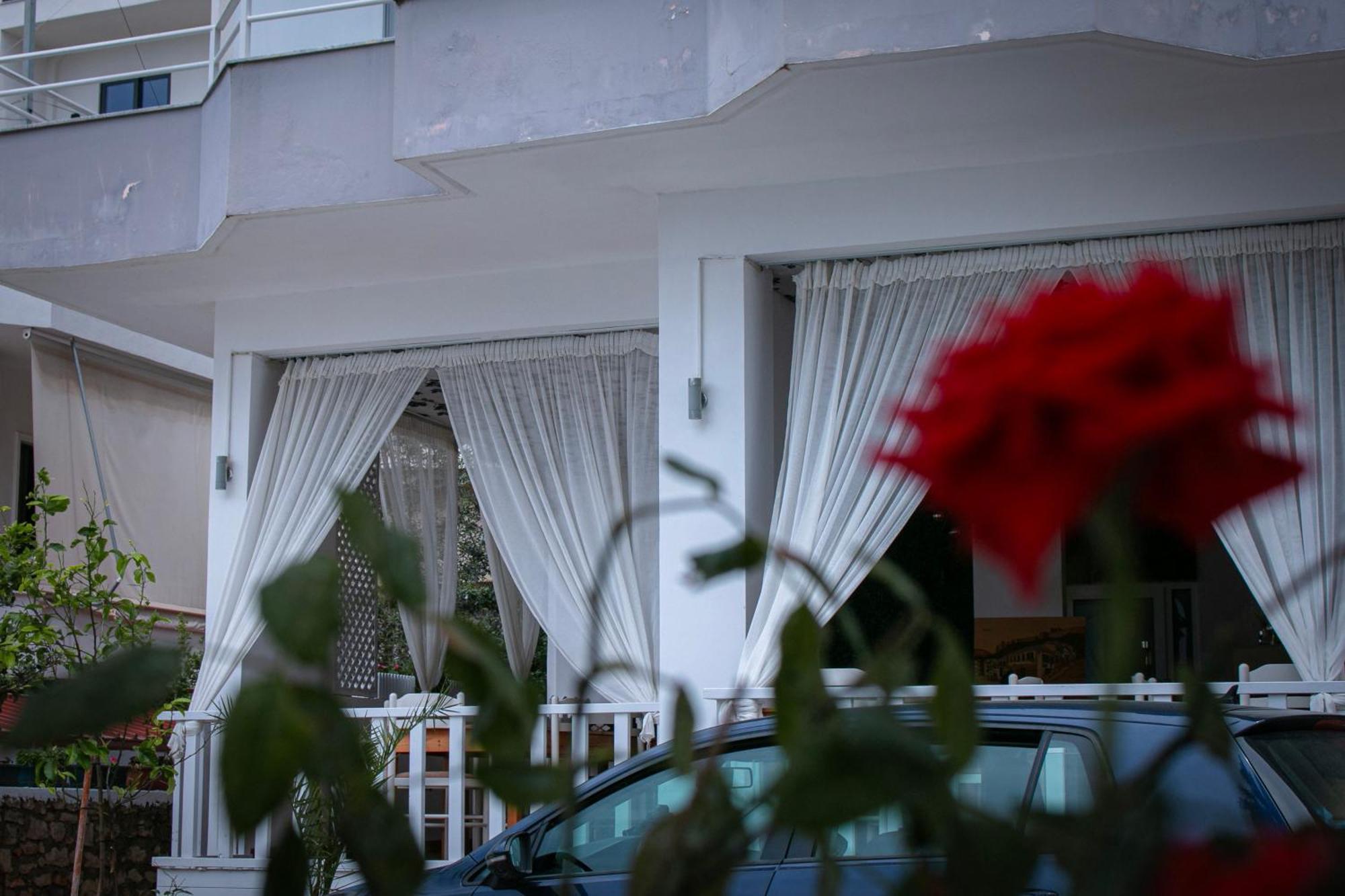 Hotel Fron Sarandë 外观 照片