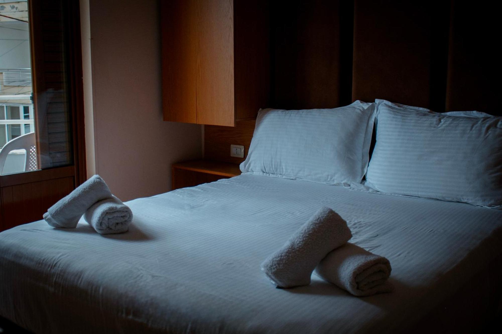 Hotel Fron Sarandë 外观 照片